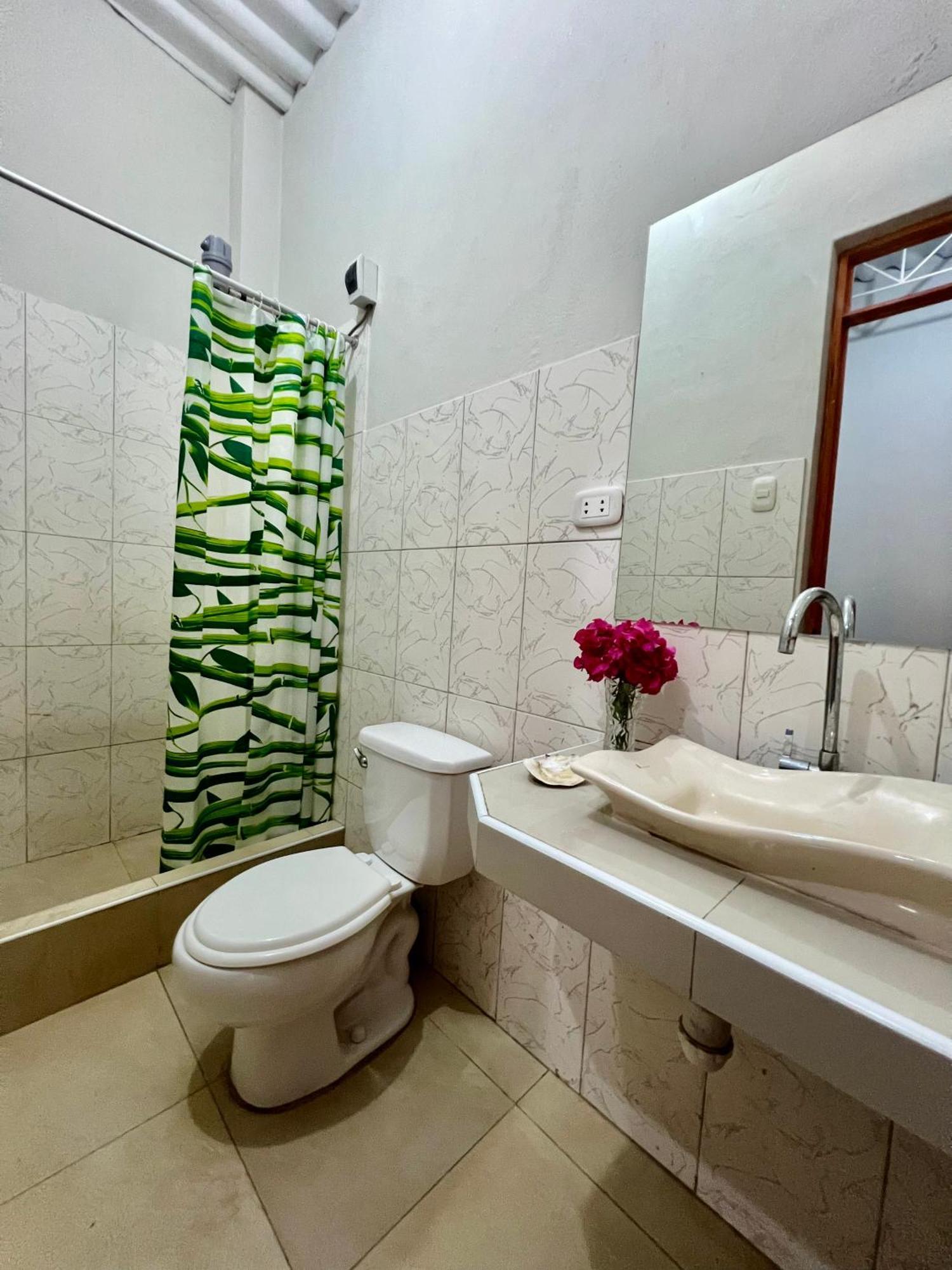 Stone House Mancora Hostel ภายนอก รูปภาพ