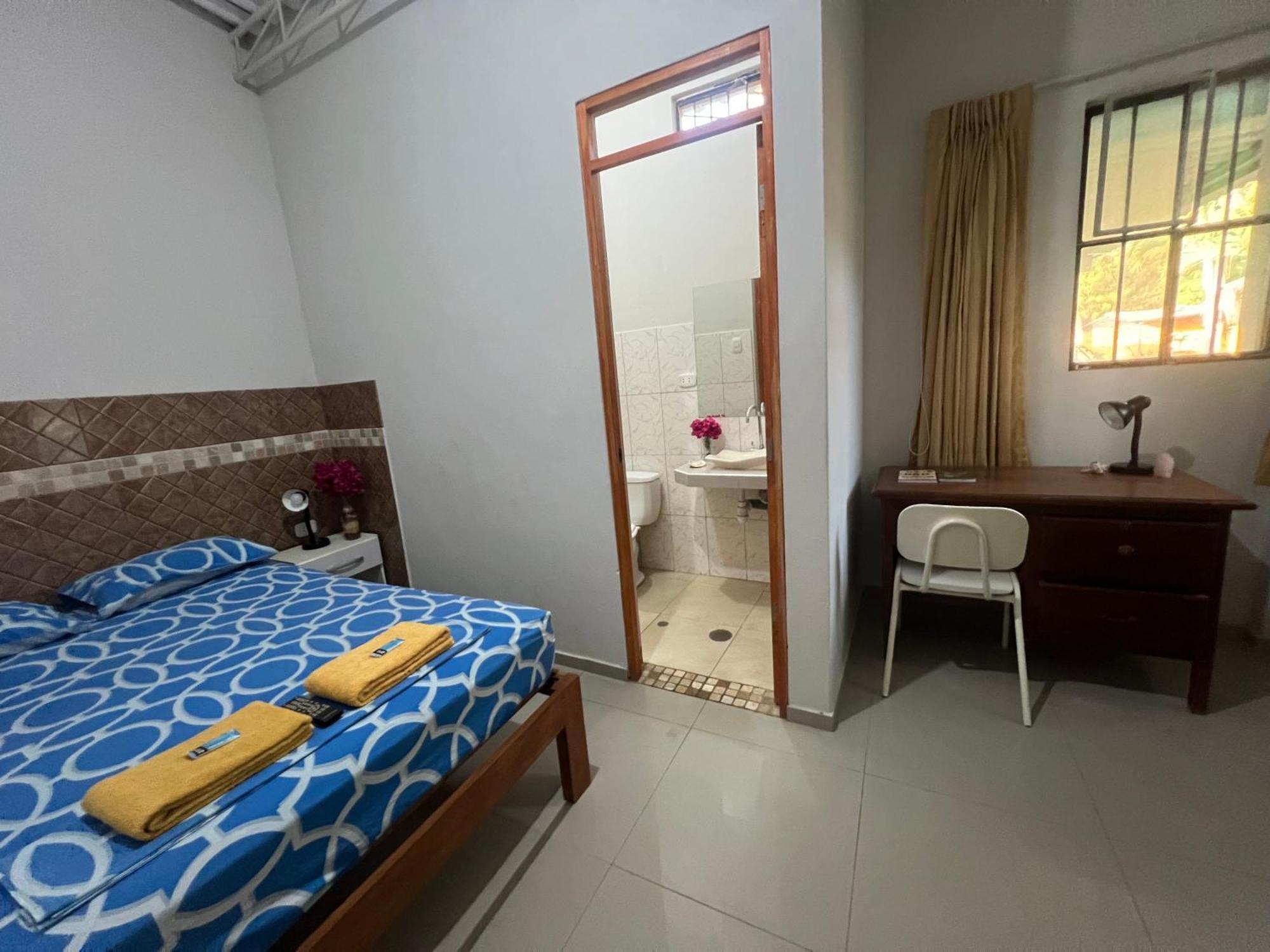 Stone House Mancora Hostel ภายนอก รูปภาพ