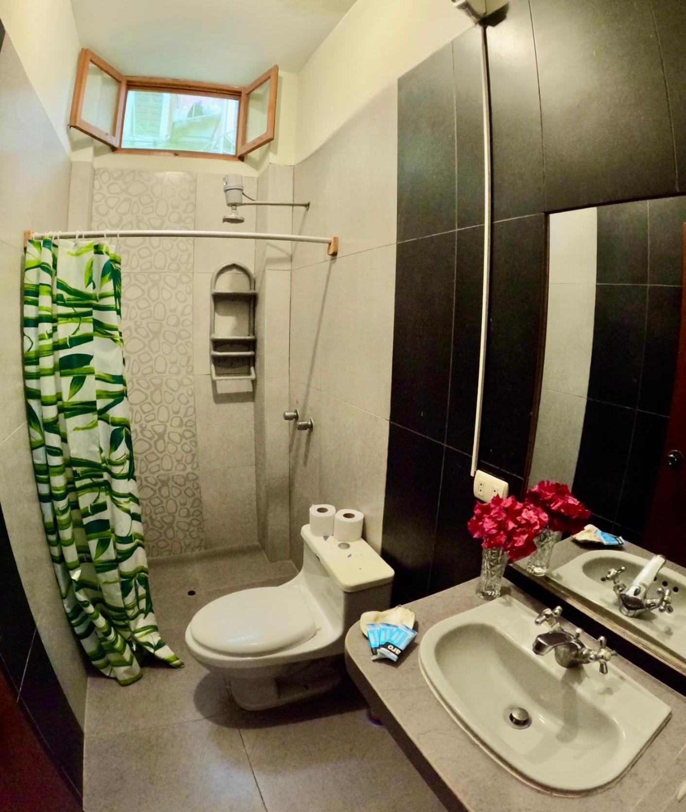 Stone House Mancora Hostel ภายนอก รูปภาพ