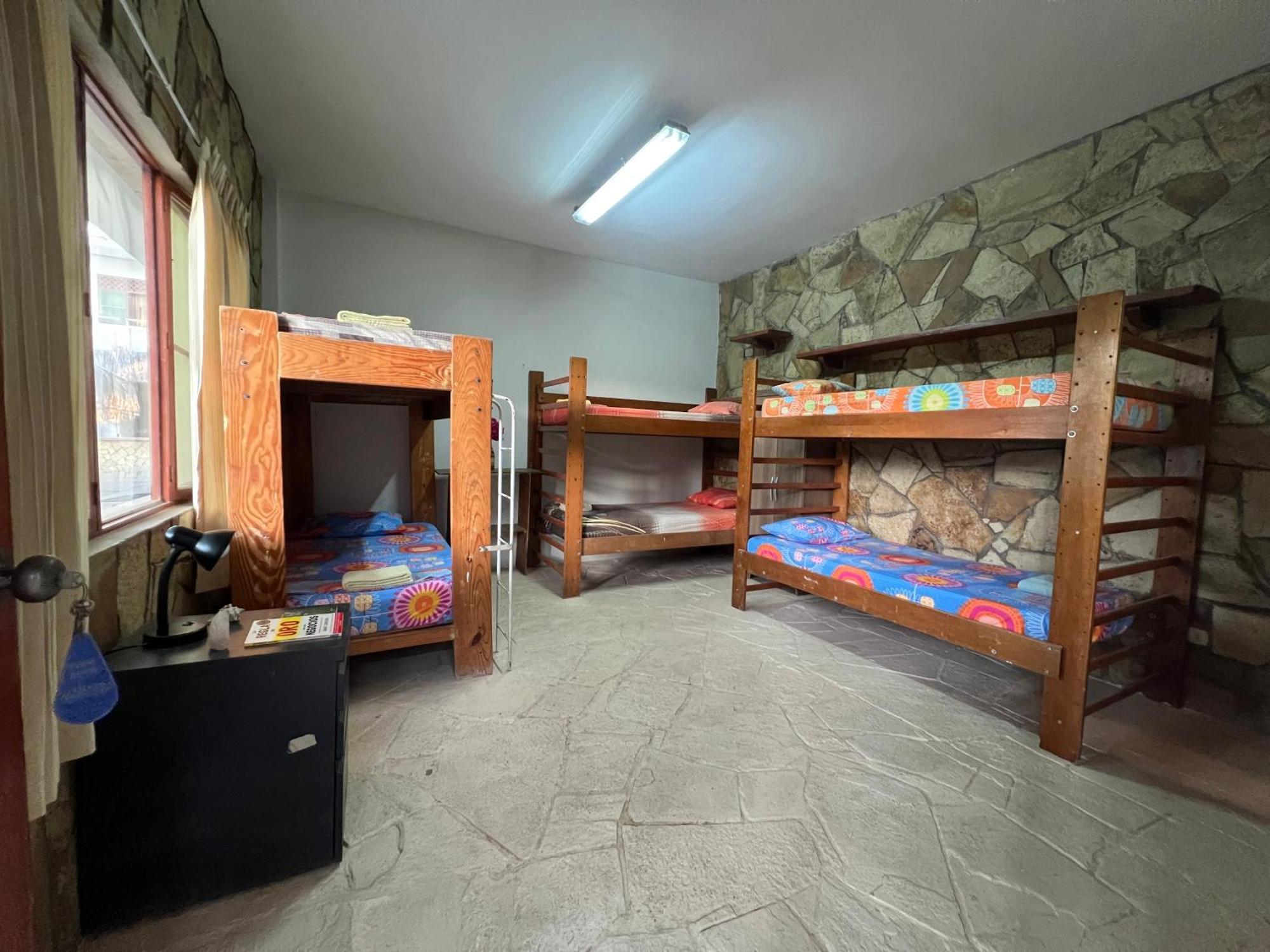 Stone House Mancora Hostel ภายนอก รูปภาพ